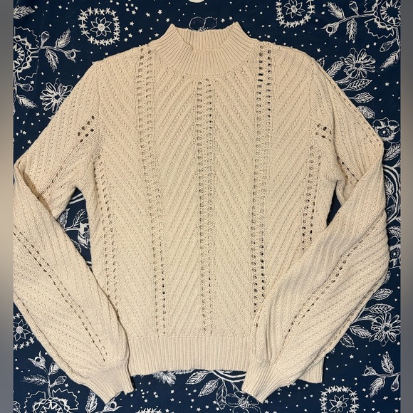 Mock neck sweater - Picture 8 of 13